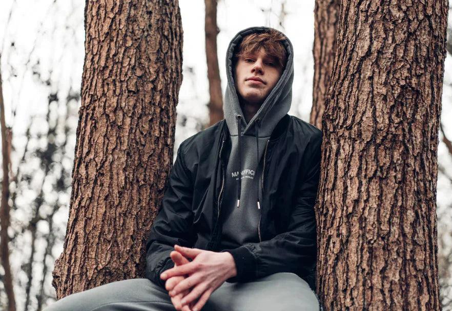 Best Tracksuits for Men in USA - Comfort and Style - Maves Apparel