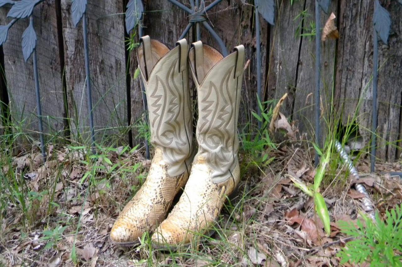 The Ultimate Guide to Choosing the Best Snake Boots - Maves Apparel