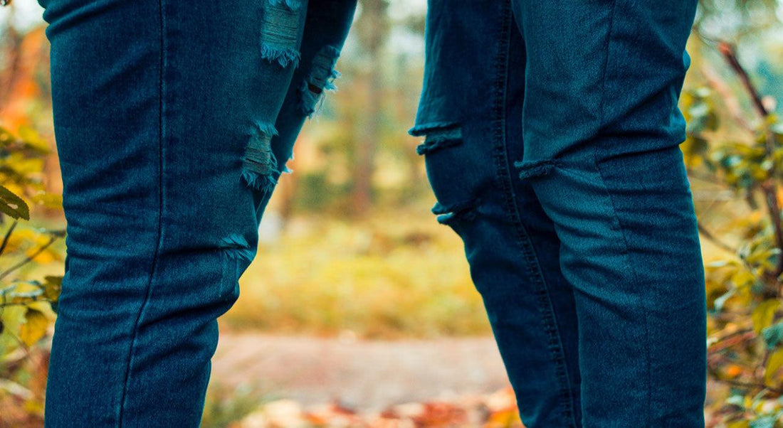 Loose-Fit Jeans vs Relaxed Fit Jeans: The Differences
