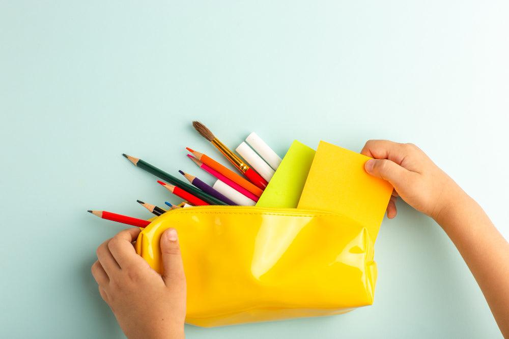 Why Should You Carry a Crayon in Your Wallet When Travelling - Maves Apparel